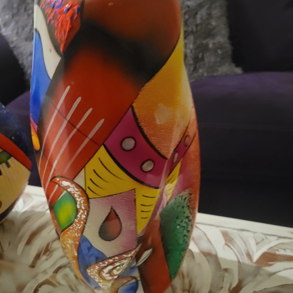 Acrylic vase - Picture 3 of 3